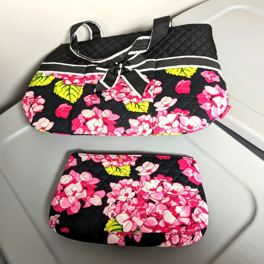 Quilted N. Gil Purse w/ Make-up Bag